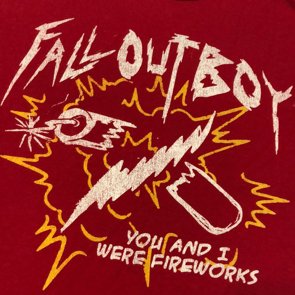 Red Fall Out Boy T-shirt size m